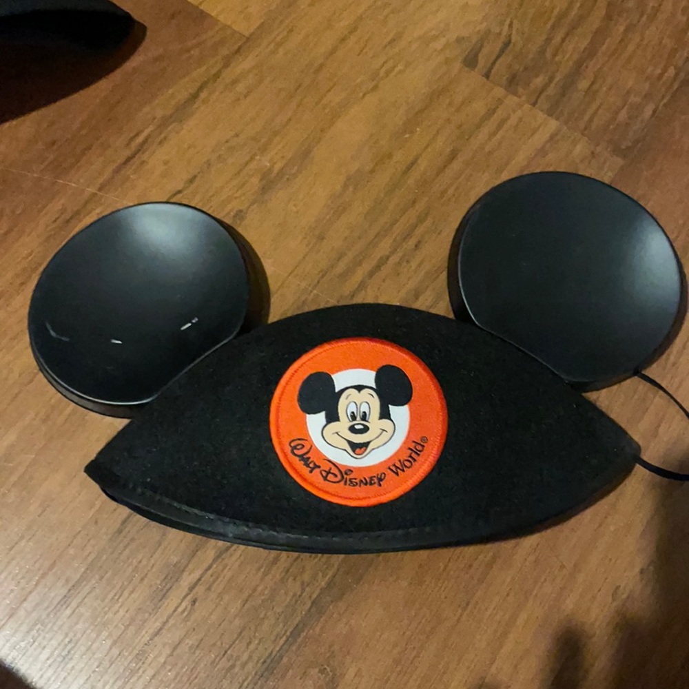 Walt Disney World Mickey Mouse ears hat